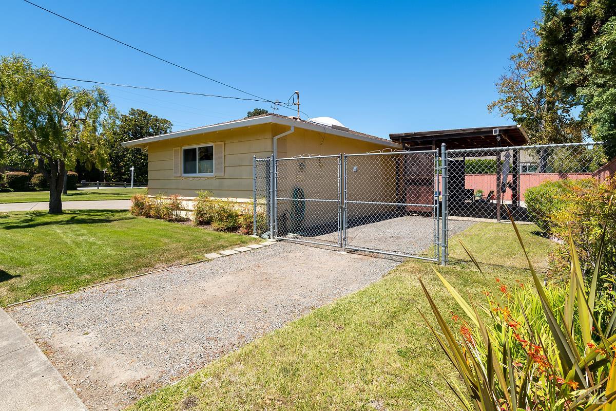 Detail Gallery Image 36 of 46 For 7 Laurie Ct, Novato,  CA 94947 - 4 Beds | 2 Baths