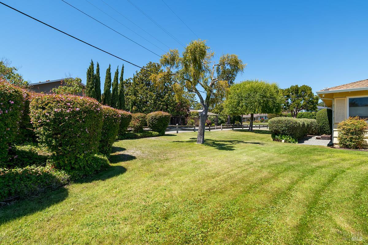 Detail Gallery Image 37 of 46 For 7 Laurie Ct, Novato,  CA 94947 - 4 Beds | 2 Baths