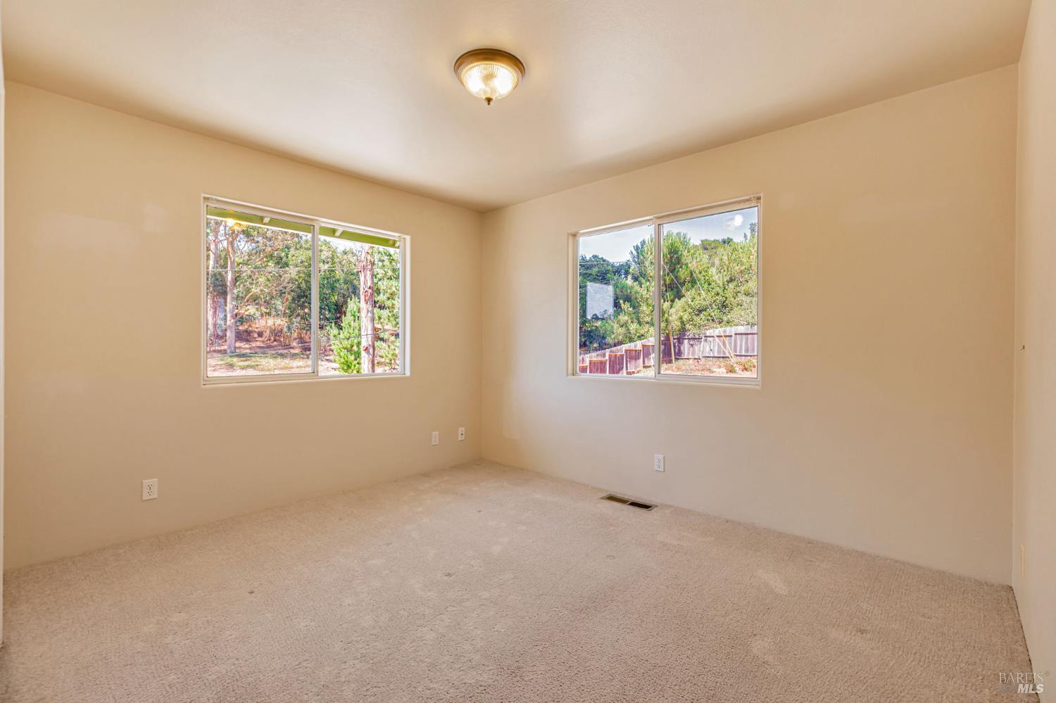 Detail Gallery Image 23 of 80 For 450 Echo Valley Rd, Salinas,  CA 93907 - 4 Beds | 2/1 Baths