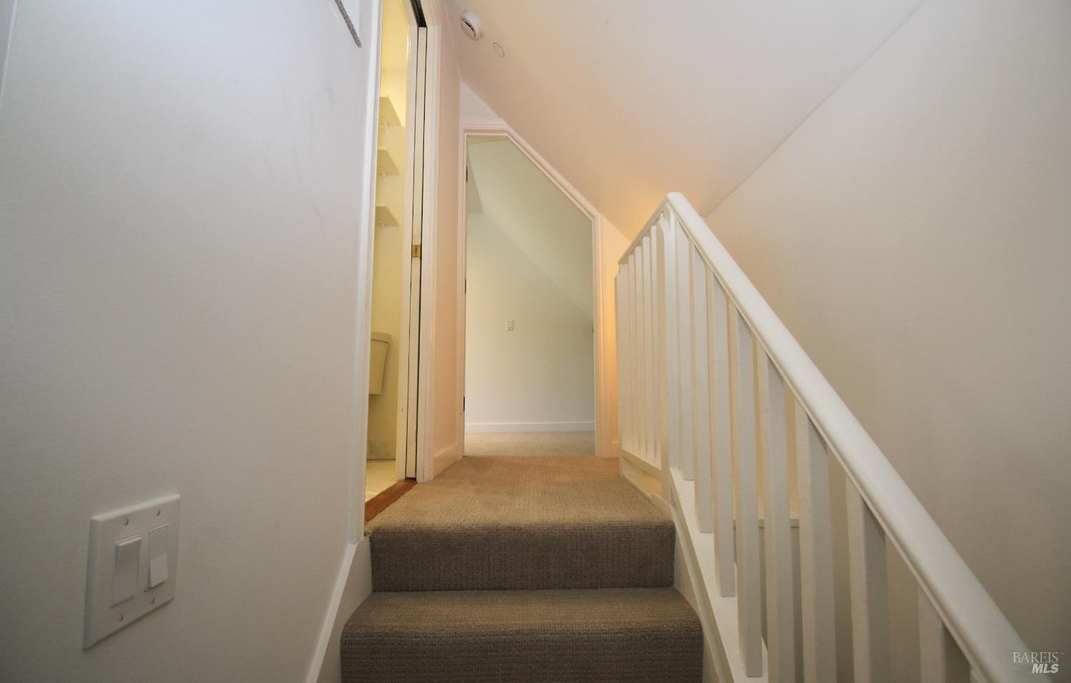 Detail Gallery Image 18 of 25 For Address Is Not Disclosed, San Rafael,  CA 94901 - 2 Beds | 1/1 Baths