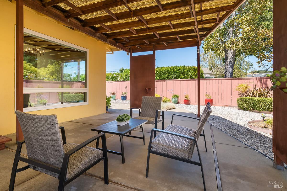 Detail Gallery Image 27 of 46 For 7 Laurie Ct, Novato,  CA 94947 - 4 Beds | 2 Baths