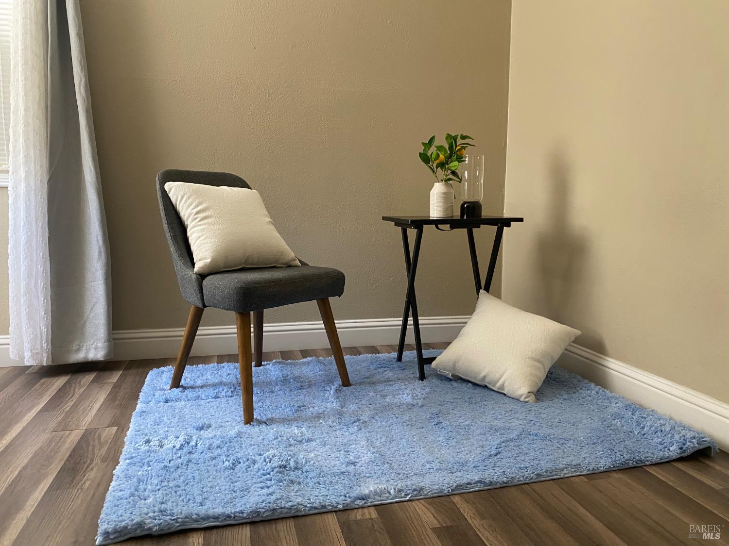 Detail Gallery Image 5 of 37 For 129 Foster St, Vallejo,  CA 94591 - 3 Beds | 1 Baths