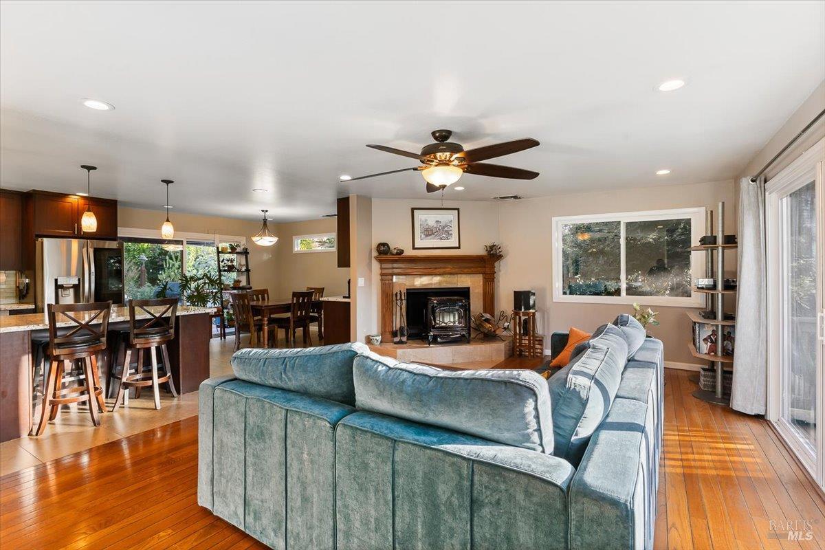 Detail Gallery Image 8 of 50 For 1200 Calle Del Arroyo Unkn, Sonoma,  CA 95476 - 3 Beds | 2 Baths