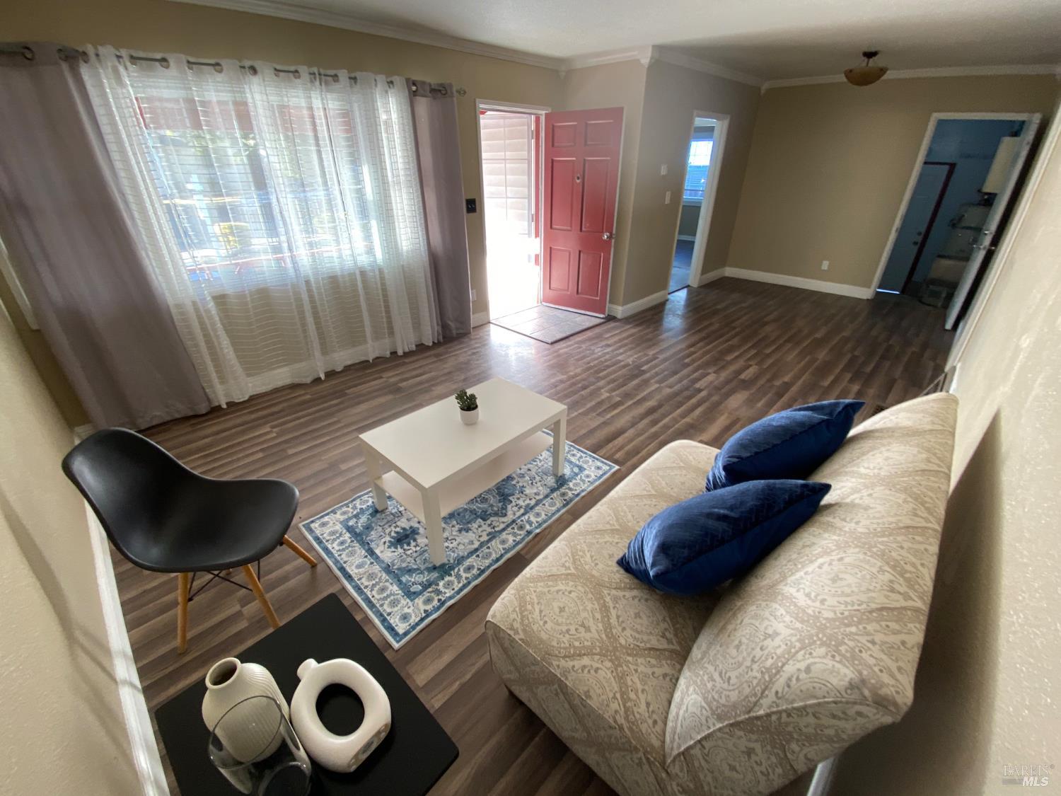 Detail Gallery Image 8 of 37 For 129 Foster St, Vallejo,  CA 94591 - 3 Beds | 1 Baths