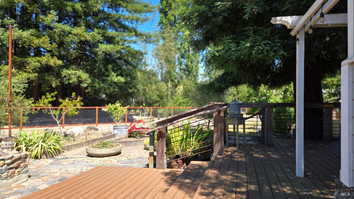 Detail Gallery Image 27 of 46 For 125 Adobe Rd, Penngrove,  CA 94951 - 4 Beds | 3/1 Baths
