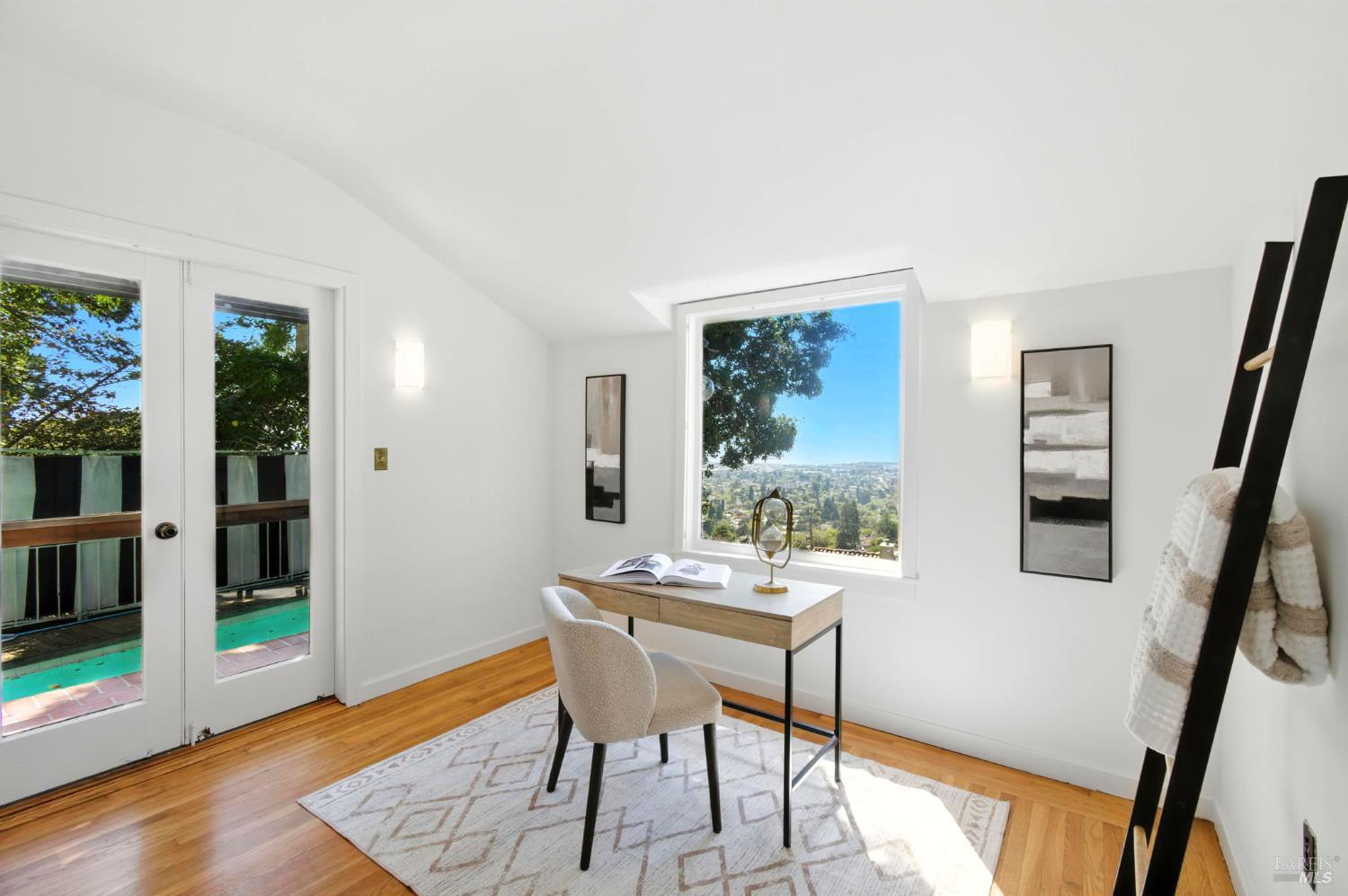 Detail Gallery Image 13 of 39 For 980 Euclid Ave, Berkeley,  CA 94708 - 4 Beds | 3 Baths