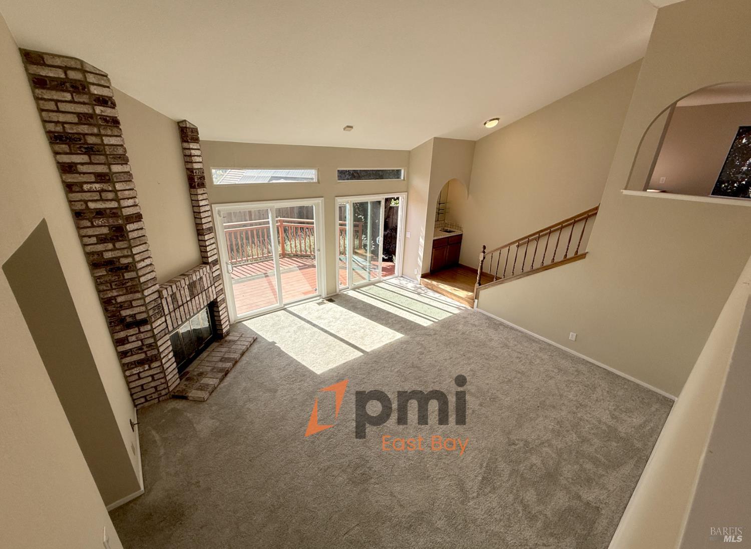 Detail Gallery Image 3 of 17 For 2209 Ascot Pkwy, Vallejo,  CA 94591 - 4 Beds | 2/1 Baths