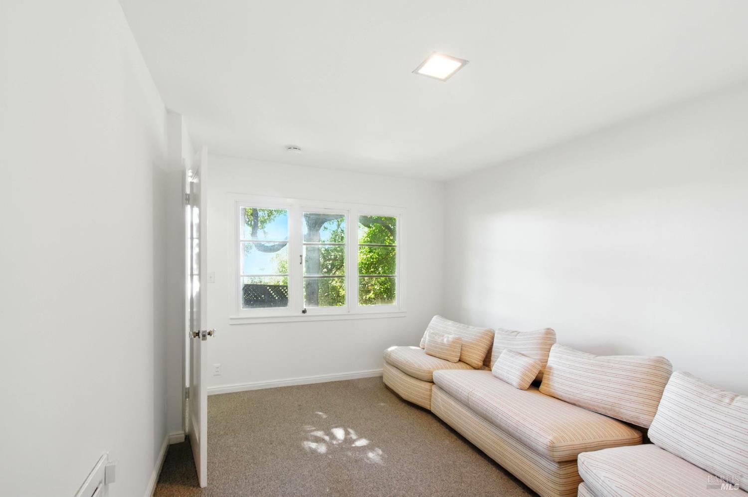 Detail Gallery Image 28 of 39 For 980 Euclid Ave, Berkeley,  CA 94708 - 4 Beds | 3 Baths
