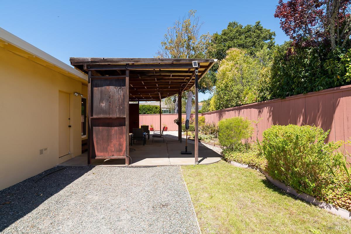 Detail Gallery Image 35 of 46 For 7 Laurie Ct, Novato,  CA 94947 - 4 Beds | 2 Baths