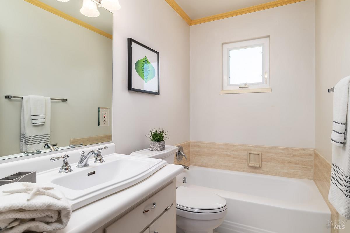 Detail Gallery Image 23 of 46 For 7 Laurie Ct, Novato,  CA 94947 - 4 Beds | 2 Baths