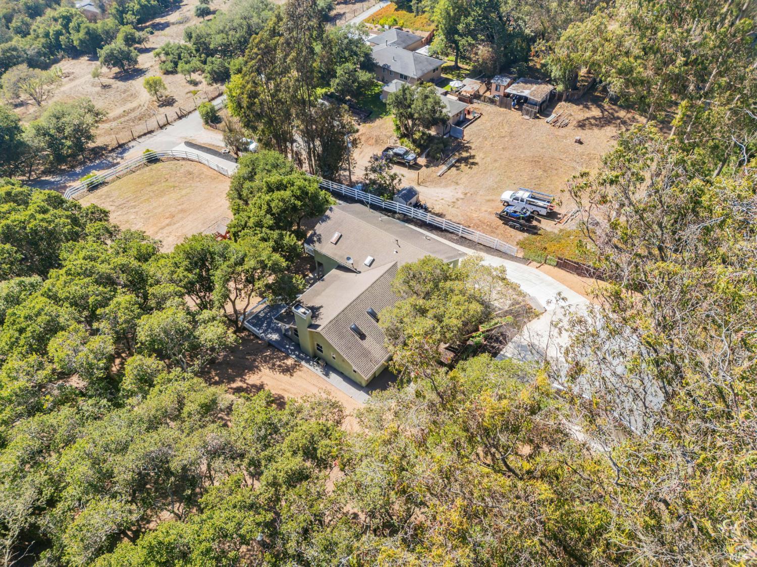 Detail Gallery Image 76 of 80 For 450 Echo Valley Rd, Salinas,  CA 93907 - 4 Beds | 2/1 Baths