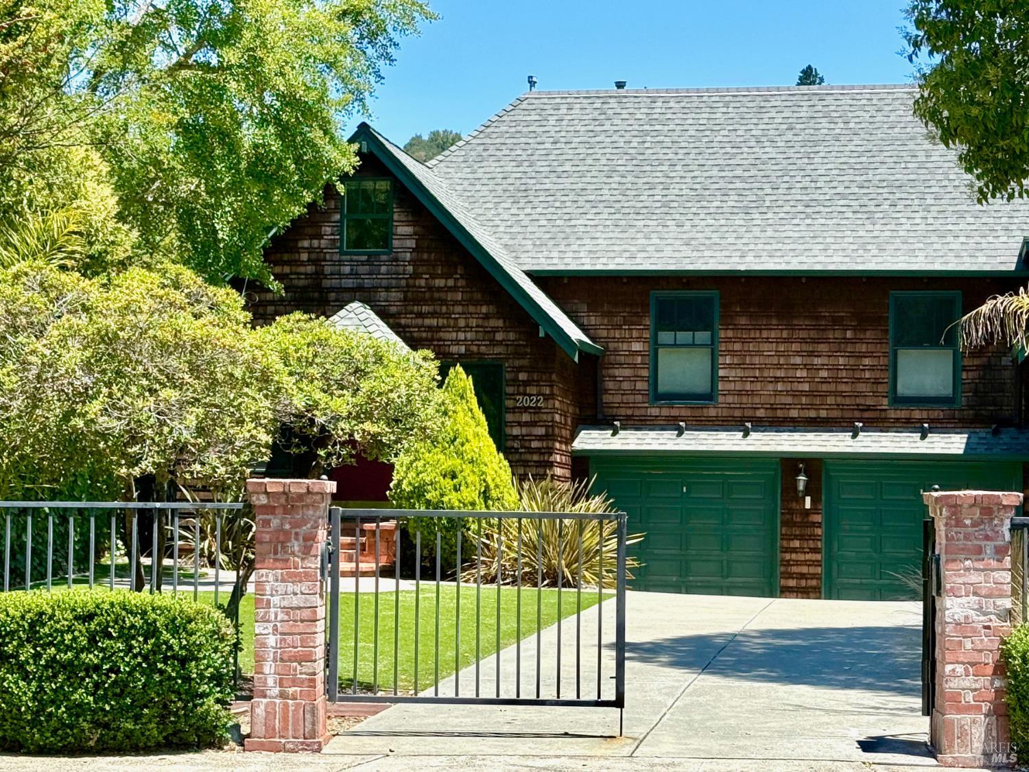 Detail Gallery Image 1 of 25 For Address Is Not Disclosed, San Rafael,  CA 94901 - 2 Beds | 1/1 Baths
