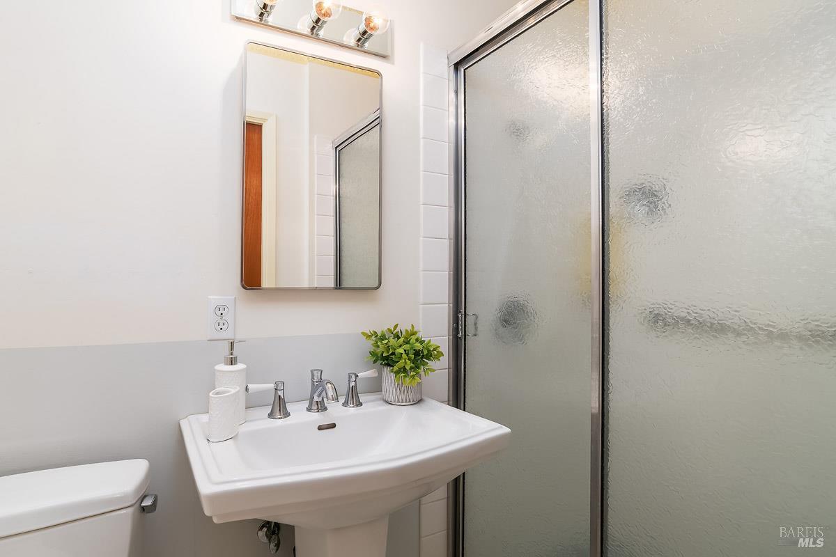 Detail Gallery Image 20 of 46 For 7 Laurie Ct, Novato,  CA 94947 - 4 Beds | 2 Baths