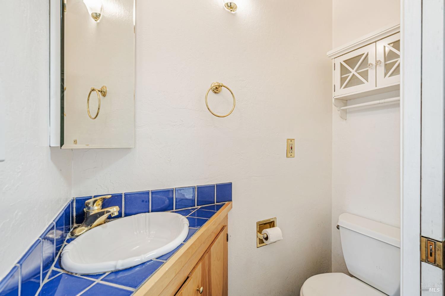 Detail Gallery Image 31 of 43 For 55 Park Cir, Sausalito,  CA 94965 - 4 Beds | 2/1 Baths