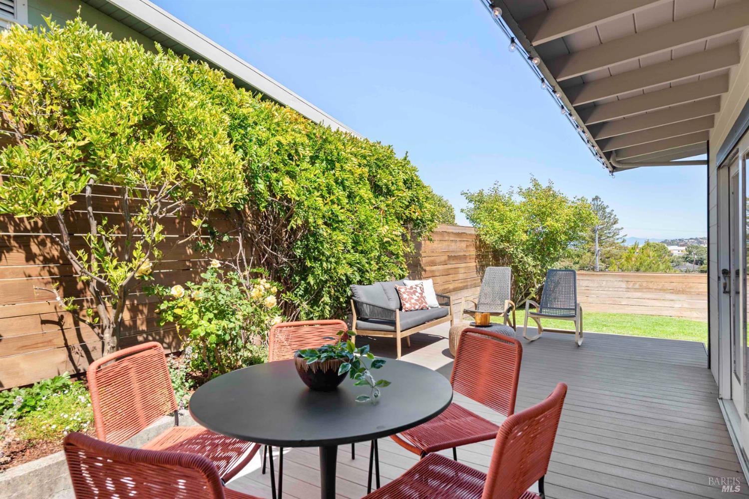 Detail Gallery Image 35 of 46 For 13 Ash Ave, Corte Madera,  CA 94925 - 3 Beds | 2 Baths