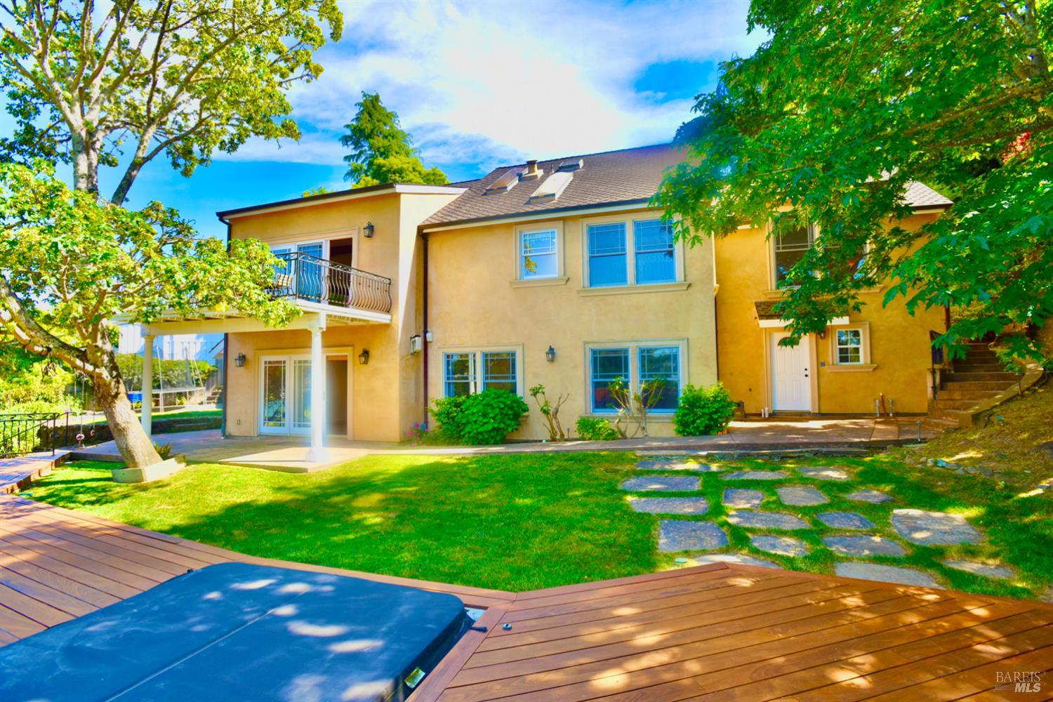 Detail Gallery Image 31 of 65 For 189 Morning Sun Ave, Mill Valley,  CA 94941 - 4 Beds | 3 Baths