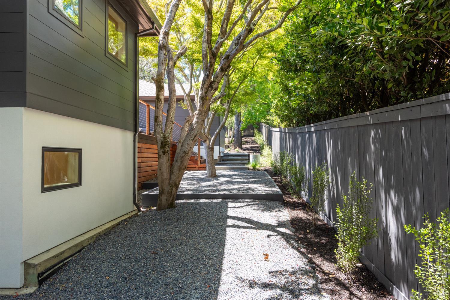 Detail Gallery Image 56 of 75 For 402 Alexander Ave, Larkspur,  CA 94939 - 4 Beds | 2/1 Baths