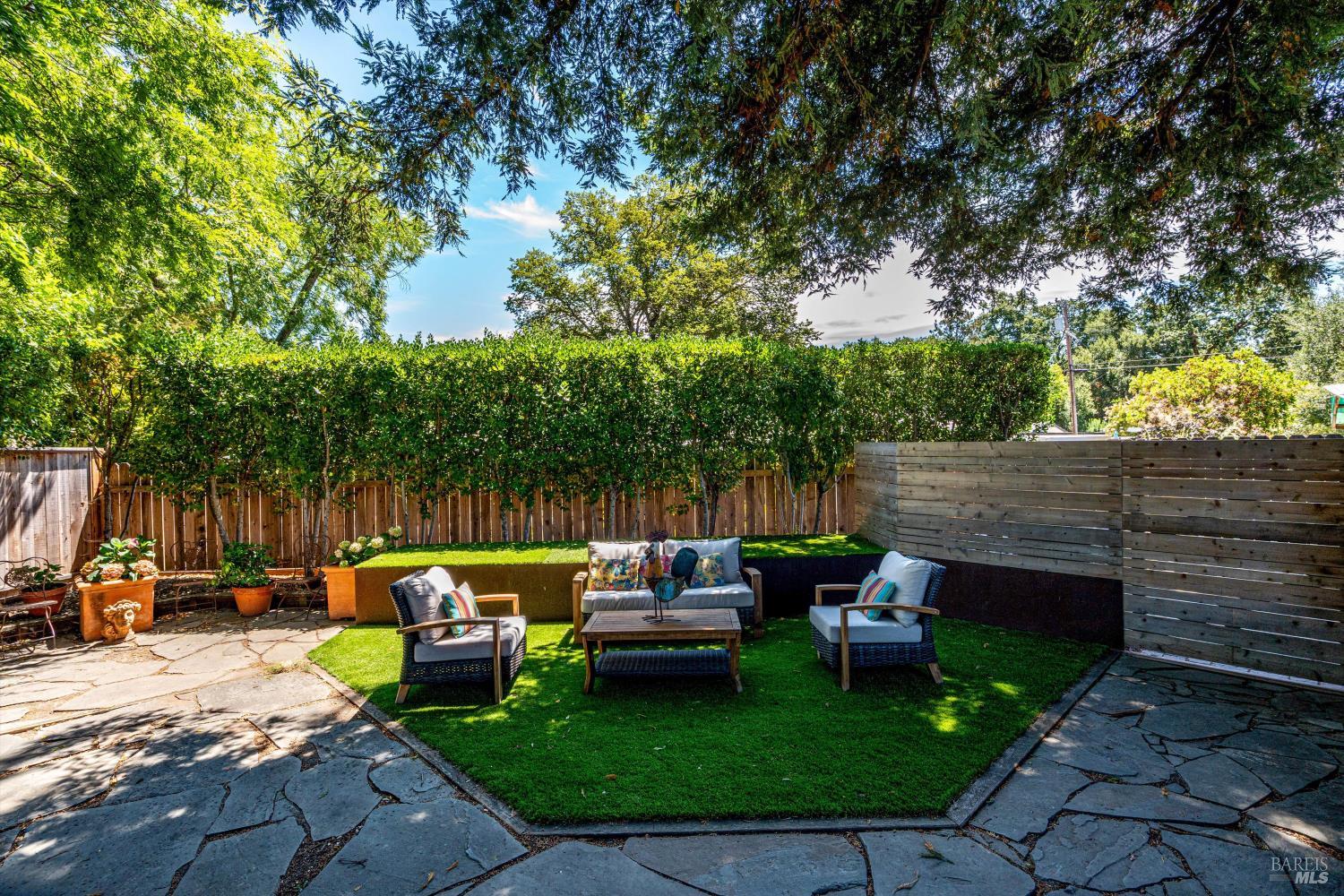 Detail Gallery Image 38 of 55 For 983 Glenwood Dr, Sonoma,  CA 95476 - 3 Beds | 2 Baths