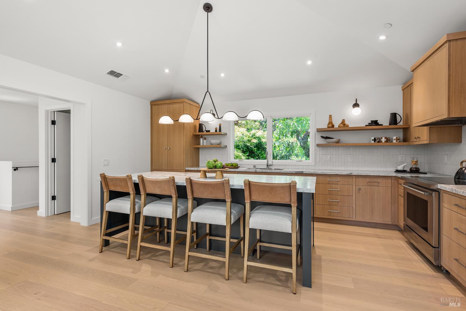 Detail Gallery Image 19 of 75 For 402 Alexander Ave, Larkspur,  CA 94939 - 4 Beds | 2/1 Baths