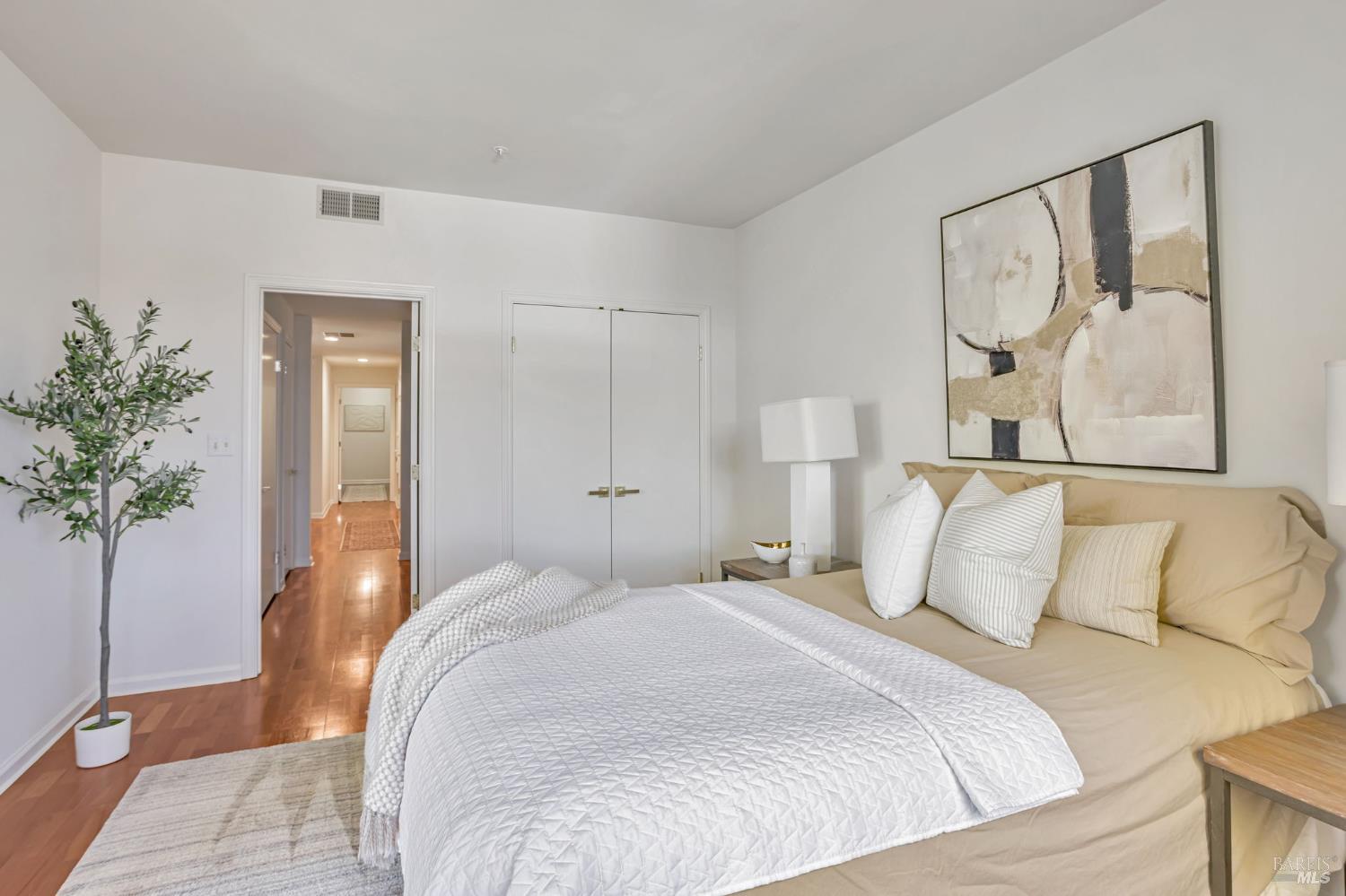 Detail Gallery Image 25 of 40 For 600 Deer Valley Rd 1e,  San Rafael,  CA 94903 - 2 Beds | 3 Baths