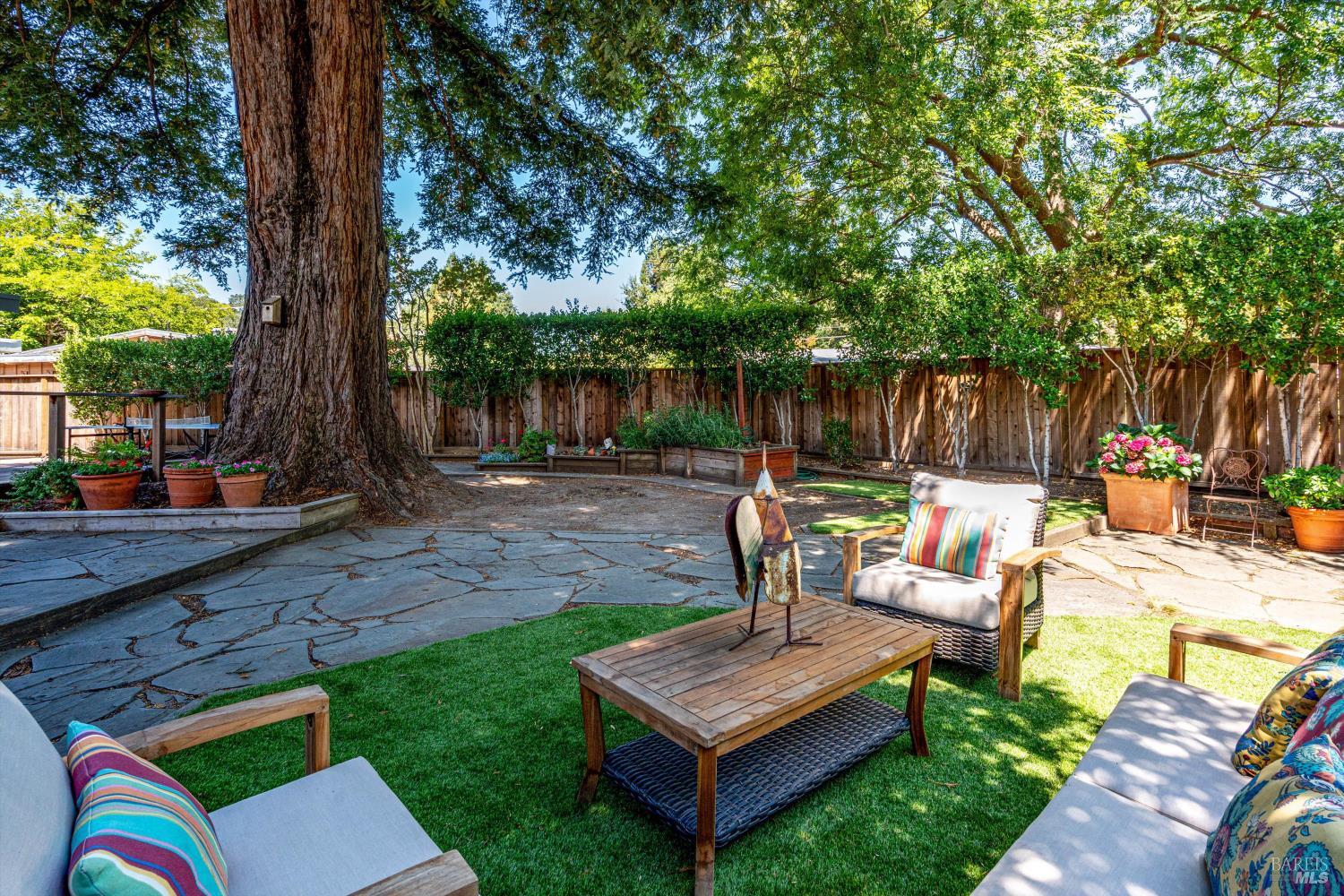 Detail Gallery Image 41 of 55 For 983 Glenwood Dr, Sonoma,  CA 95476 - 3 Beds | 2 Baths