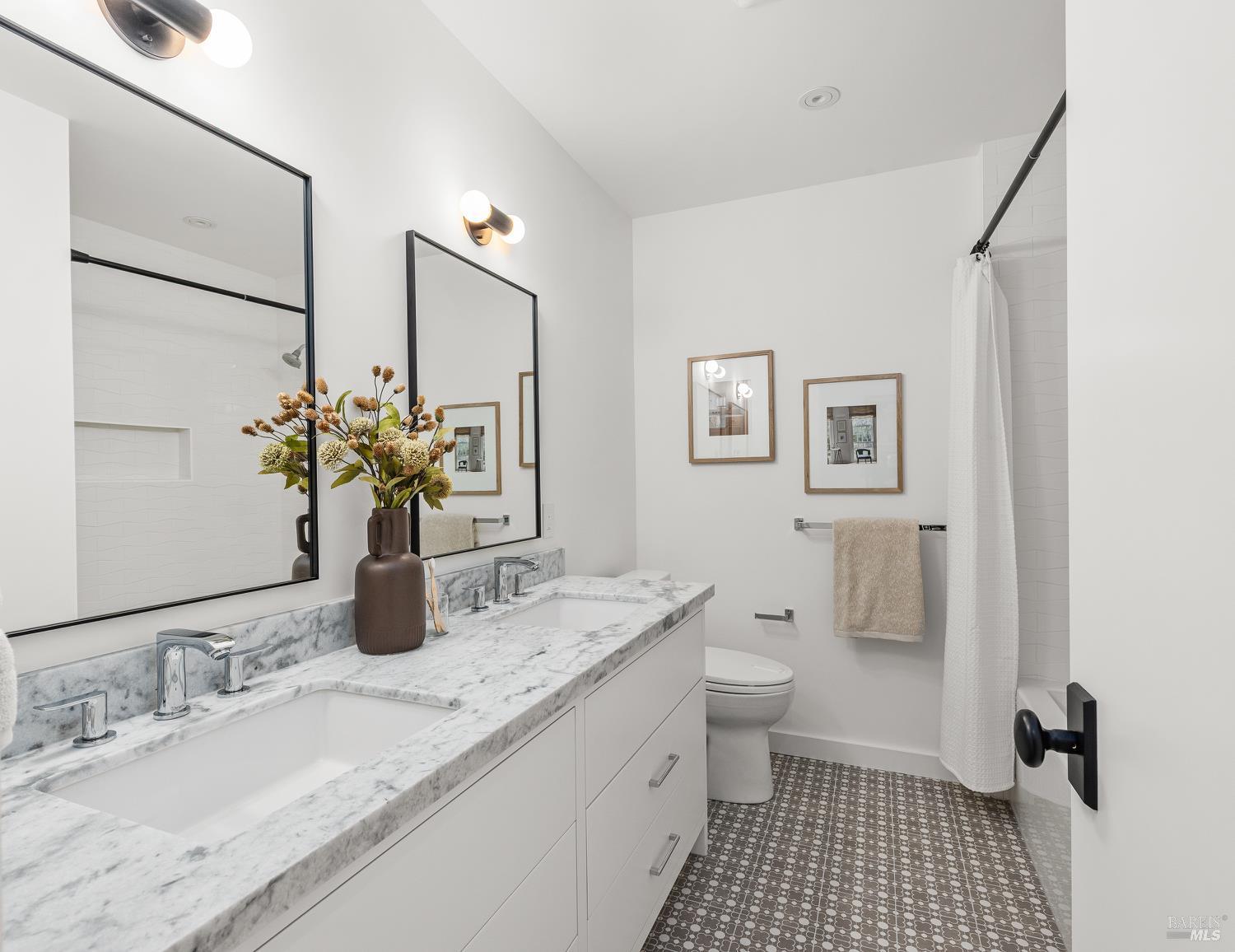Detail Gallery Image 36 of 75 For 402 Alexander Ave, Larkspur,  CA 94939 - 4 Beds | 2/1 Baths