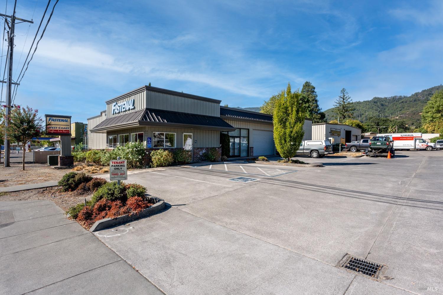 Detail Gallery Image 1 of 9 For 860 S State St, Ukiah,  CA 95482 - – Beds | – Baths