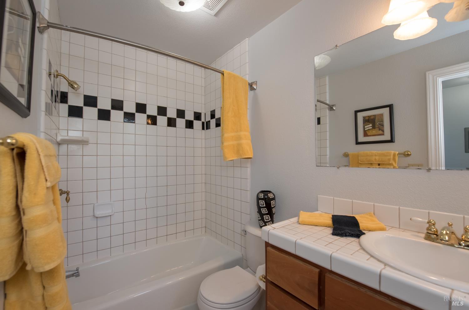 Detail Gallery Image 51 of 58 For 1720 Slater St, Santa Rosa,  CA 95404 - 2 Beds | 2 Baths