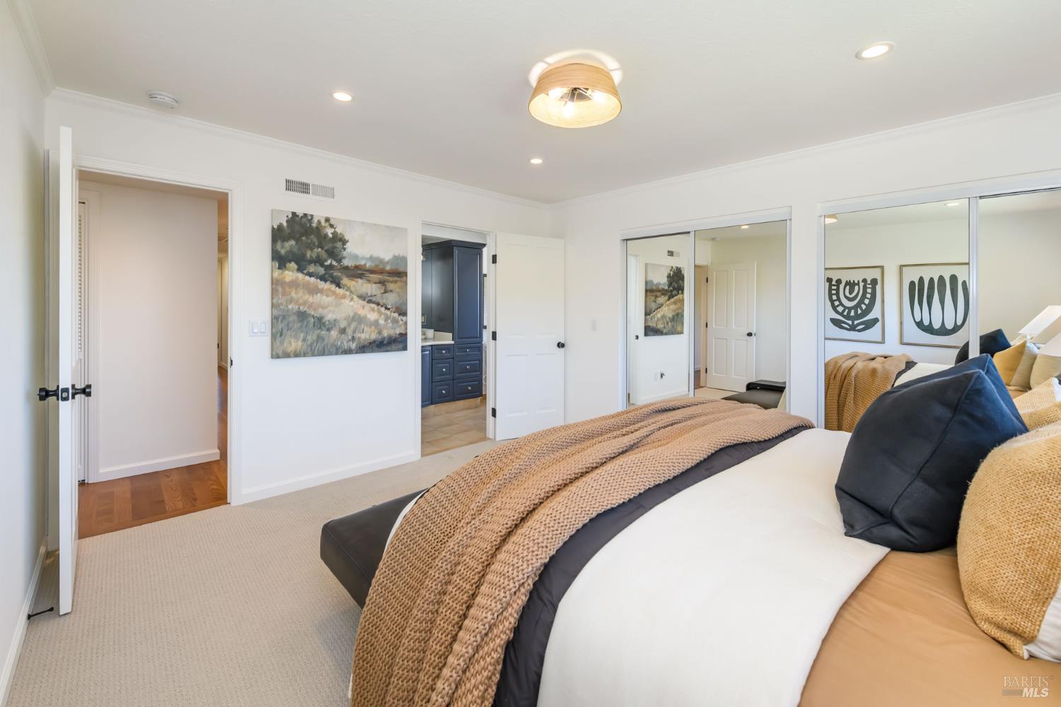 Detail Gallery Image 21 of 44 For 120 Twelveoak Hill Dr, San Rafael,  CA 94903 - 4 Beds | 2/1 Baths