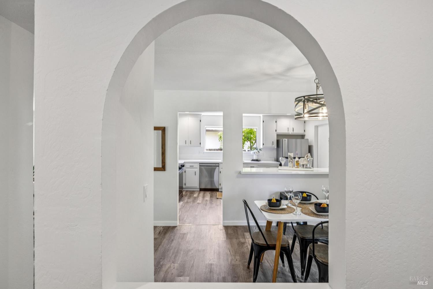 Detail Gallery Image 20 of 35 For 756 Estancia Way, San Rafael,  CA 94903 - 4 Beds | 2 Baths