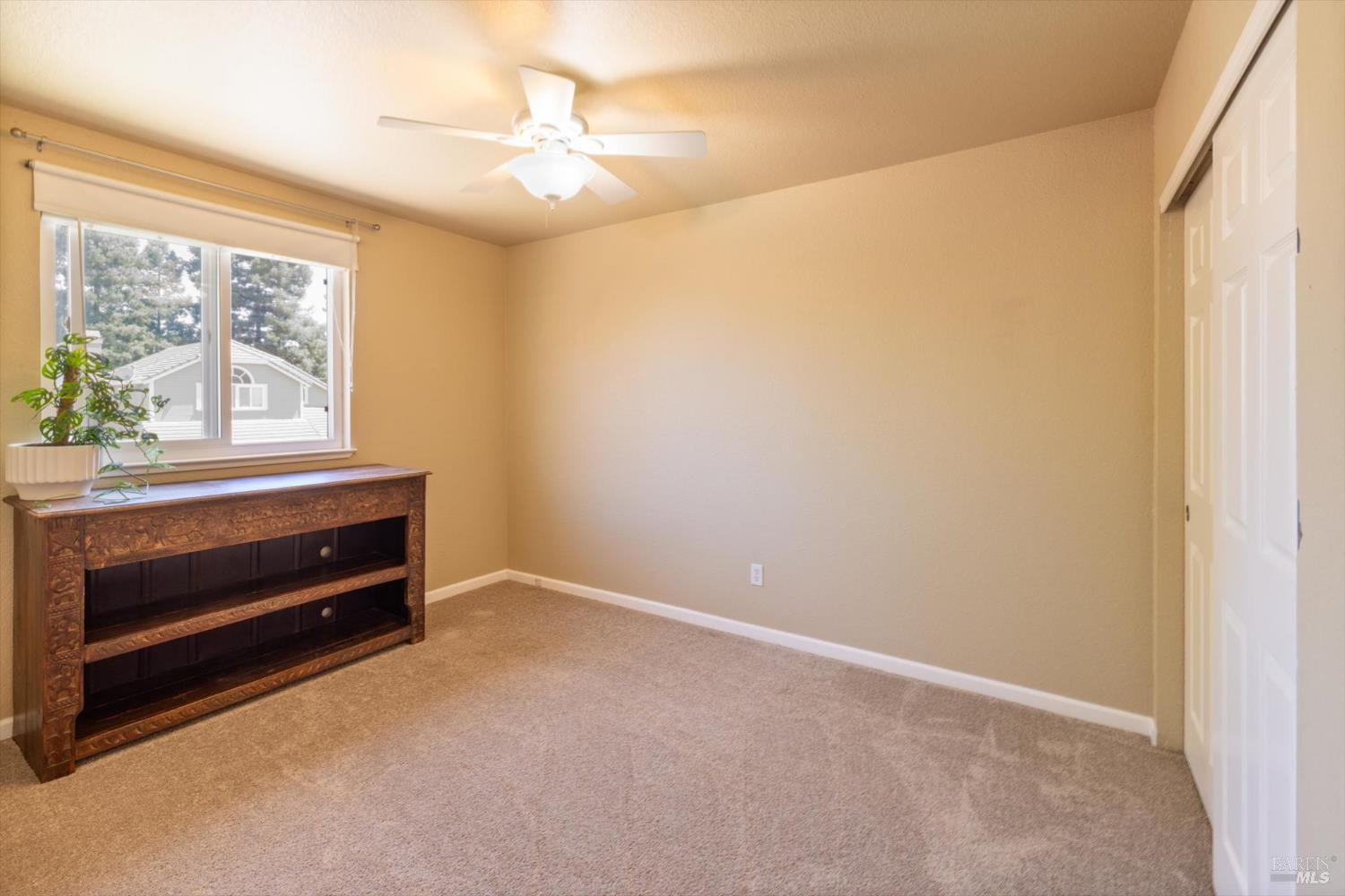 Detail Gallery Image 30 of 43 For 912 Cedar Brook Ln, Vacaville,  CA 95687 - 5 Beds | 3/1 Baths