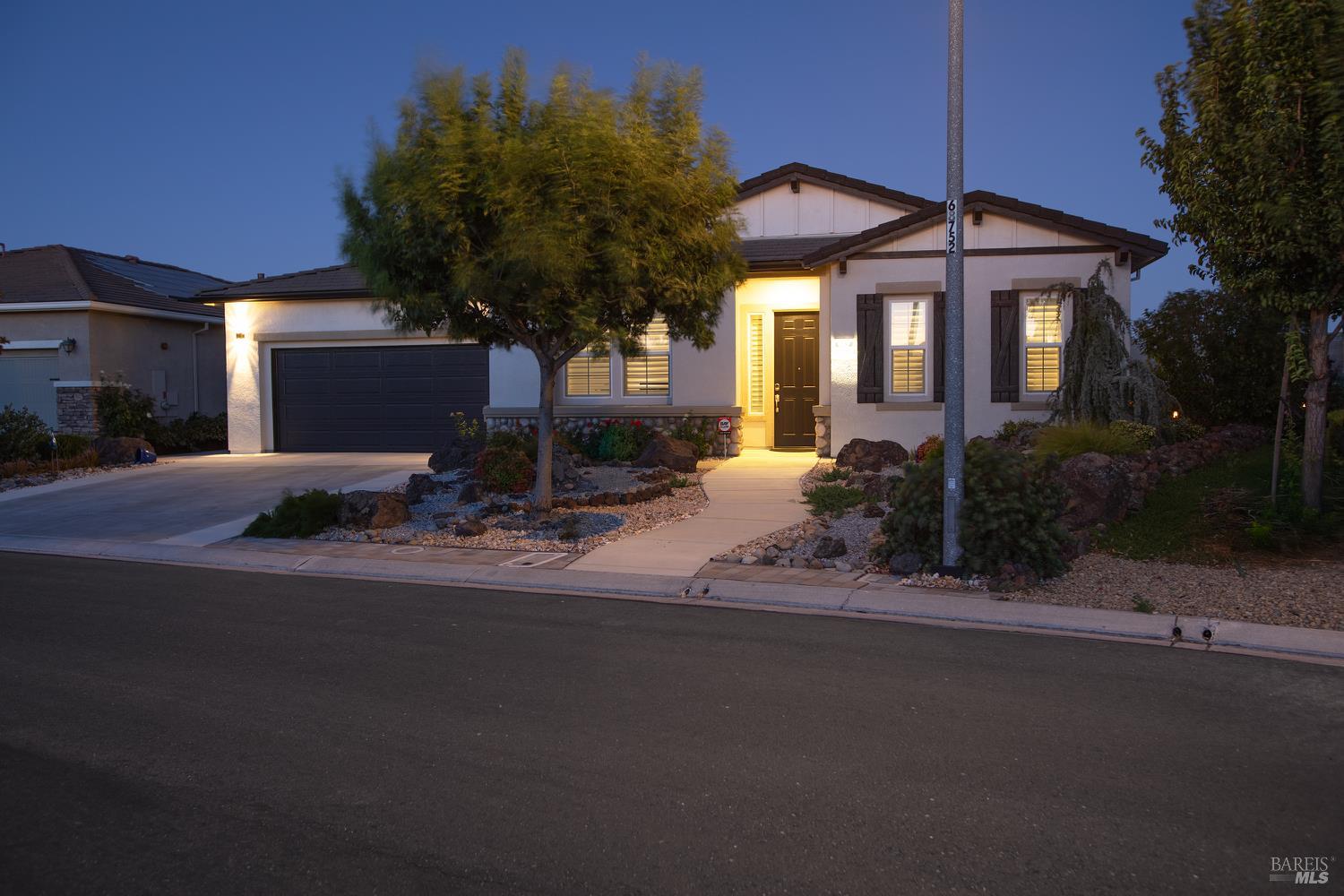 Detail Gallery Image 10 of 77 For 415 Mallards Gulch Dr, Rio Vista,  CA 94571 - 2 Beds | 2/1 Baths
