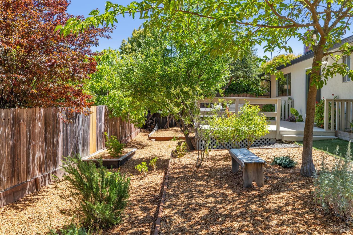 Detail Gallery Image 18 of 35 For 756 Estancia Way, San Rafael,  CA 94903 - 4 Beds | 2 Baths