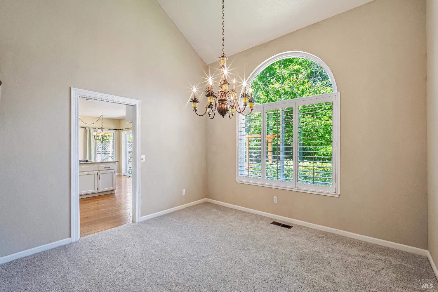 Detail Gallery Image 8 of 19 For 5441 Shallows Pl, Santa Rosa,  CA 95409 - 4 Beds | 3 Baths