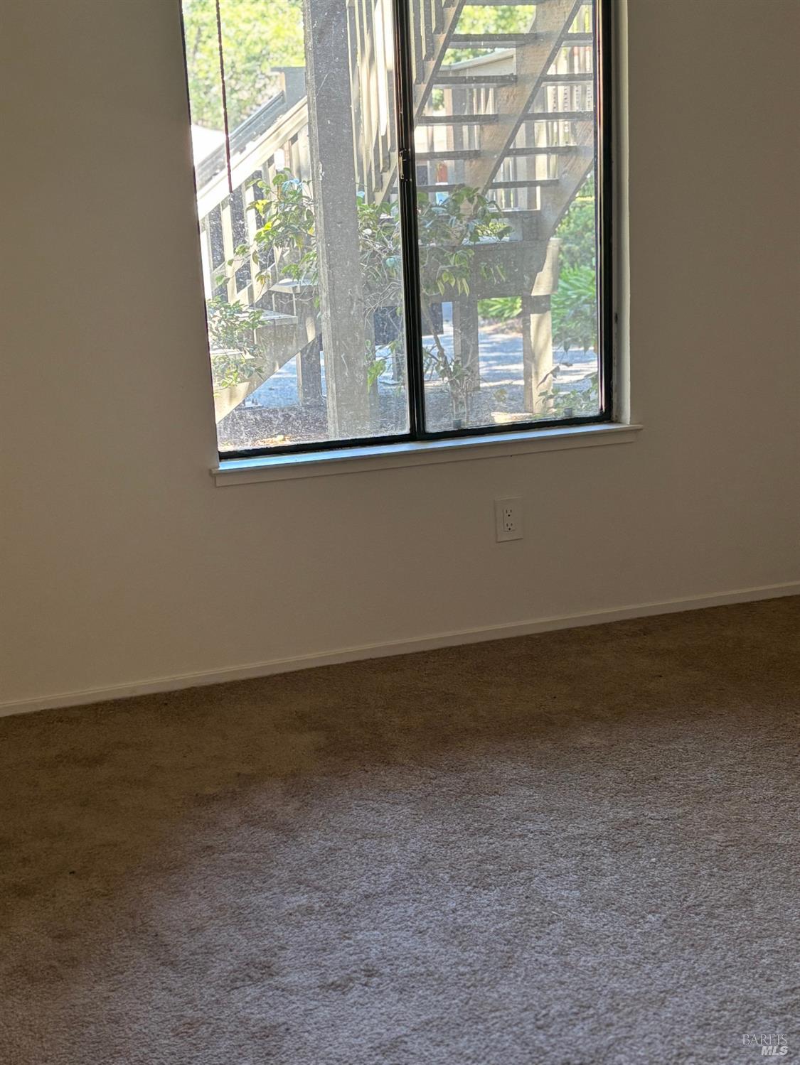 Detail Gallery Image 6 of 6 For 441 W 7th St, Sonoma,  CA 95476 - 2 Beds | 2 Baths