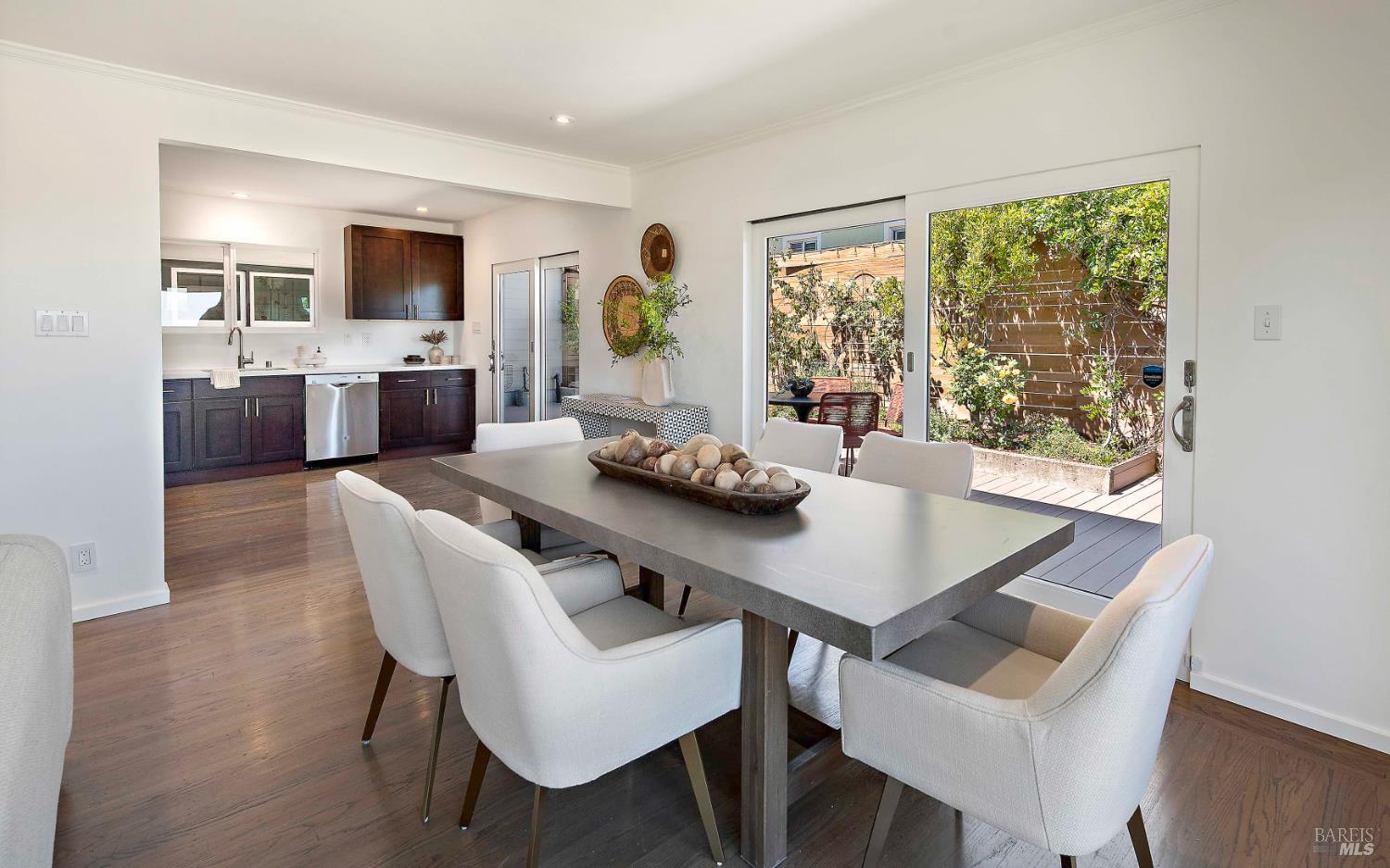 Detail Gallery Image 17 of 46 For 13 Ash Ave, Corte Madera,  CA 94925 - 3 Beds | 2 Baths