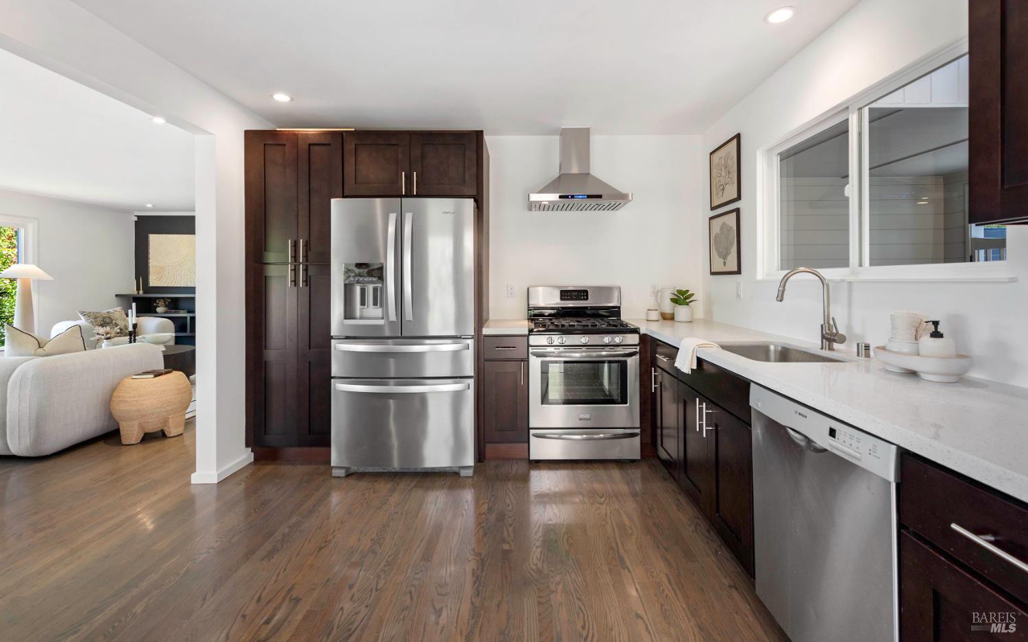 Detail Gallery Image 21 of 46 For 13 Ash Ave, Corte Madera,  CA 94925 - 3 Beds | 2 Baths
