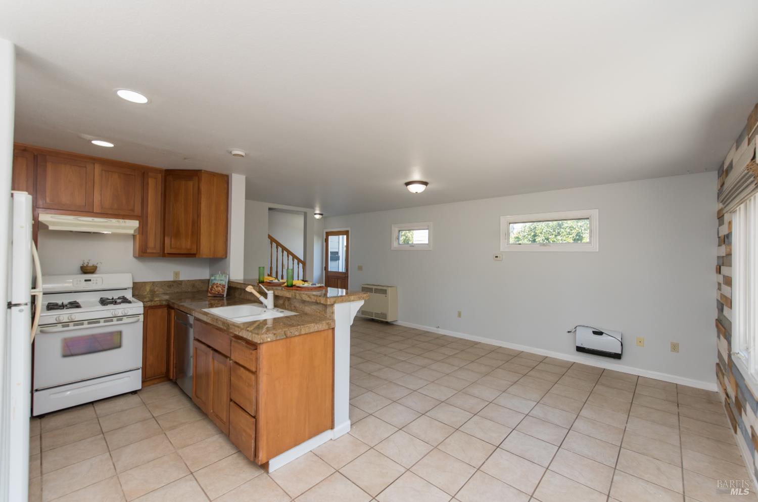 Detail Gallery Image 45 of 58 For 1720 Slater St, Santa Rosa,  CA 95404 - 2 Beds | 2 Baths