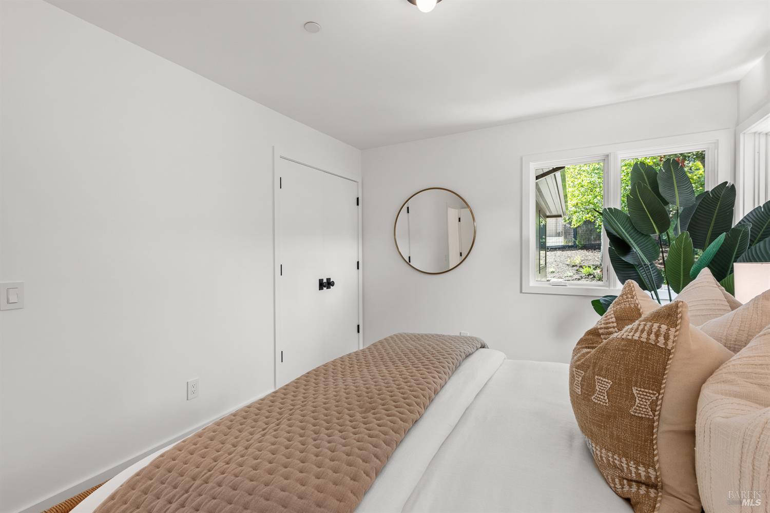 Detail Gallery Image 38 of 75 For 402 Alexander Ave, Larkspur,  CA 94939 - 4 Beds | 2/1 Baths