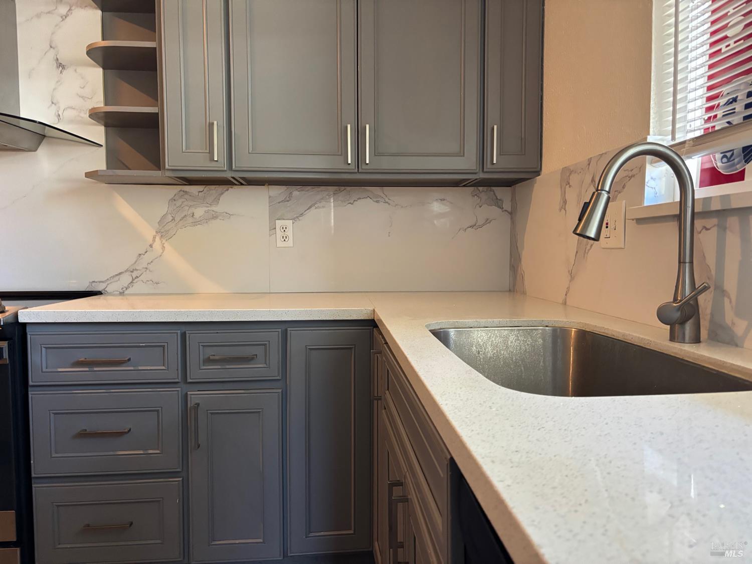 Detail Gallery Image 2 of 18 For 1960 Grande Cir #41,  Fairfield,  CA 94533 - 2 Beds | 1/1 Baths