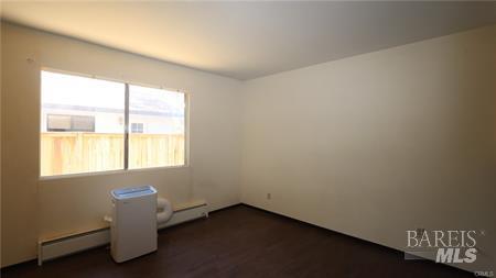 Detail Gallery Image 13 of 23 For 3771 Manchester Ave, Clearlake,  CA 95422 - 2 Beds | 2 Baths