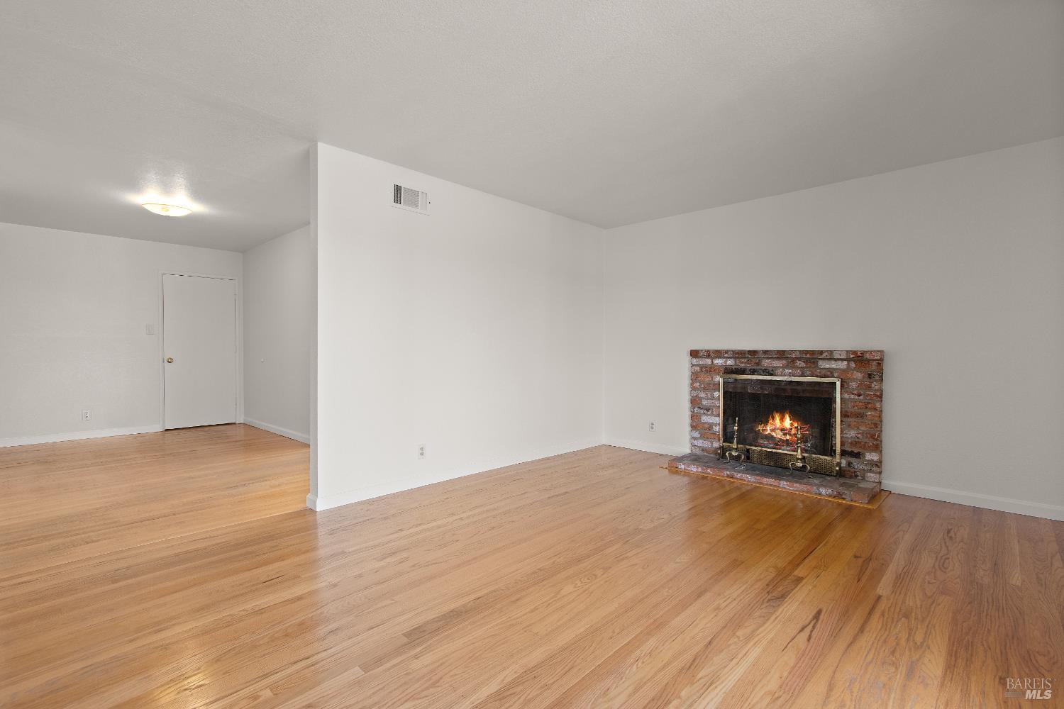 Detail Gallery Image 5 of 33 For 425 Gonzaga Ave, Vallejo,  CA 94589 - 4 Beds | 2 Baths