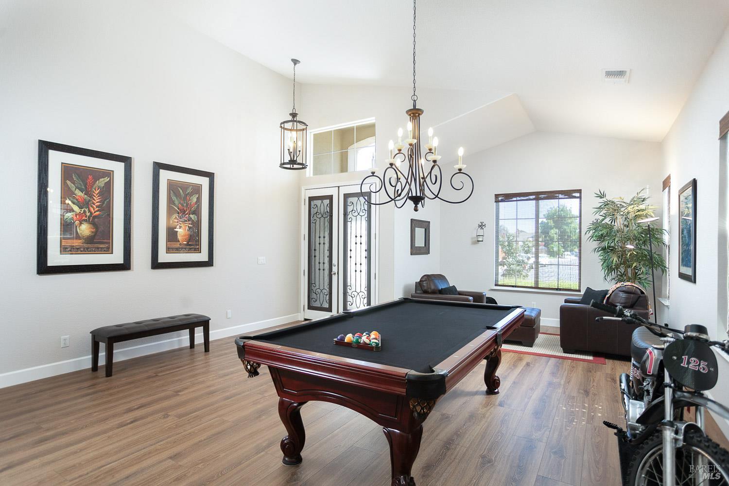 Detail Gallery Image 13 of 84 For 1320 Revelle Ct, Dixon,  CA 95620 - 4 Beds | 2/1 Baths
