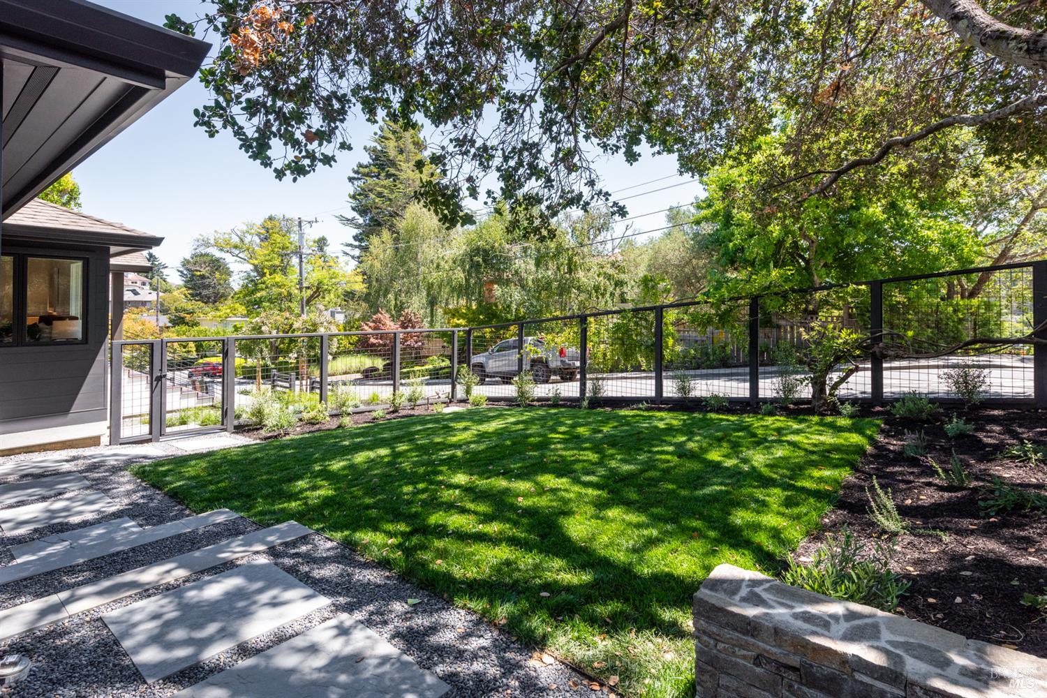 Detail Gallery Image 59 of 75 For 402 Alexander Ave, Larkspur,  CA 94939 - 4 Beds | 2/1 Baths