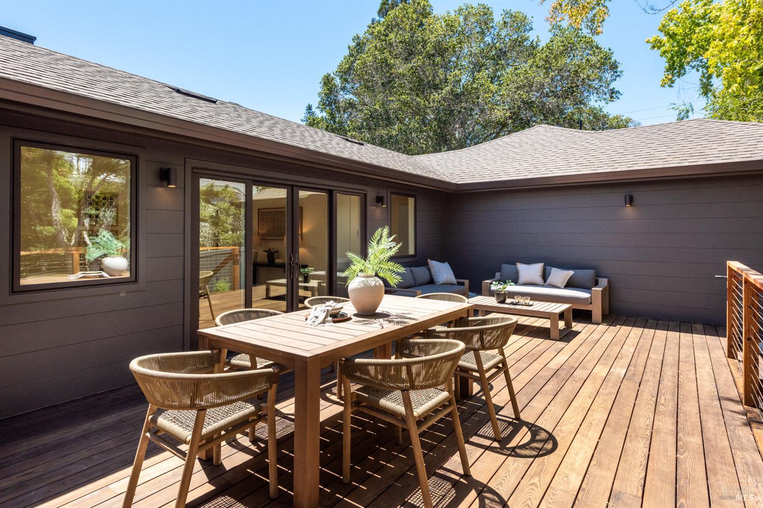 Detail Gallery Image 49 of 75 For 402 Alexander Ave, Larkspur,  CA 94939 - 4 Beds | 2/1 Baths