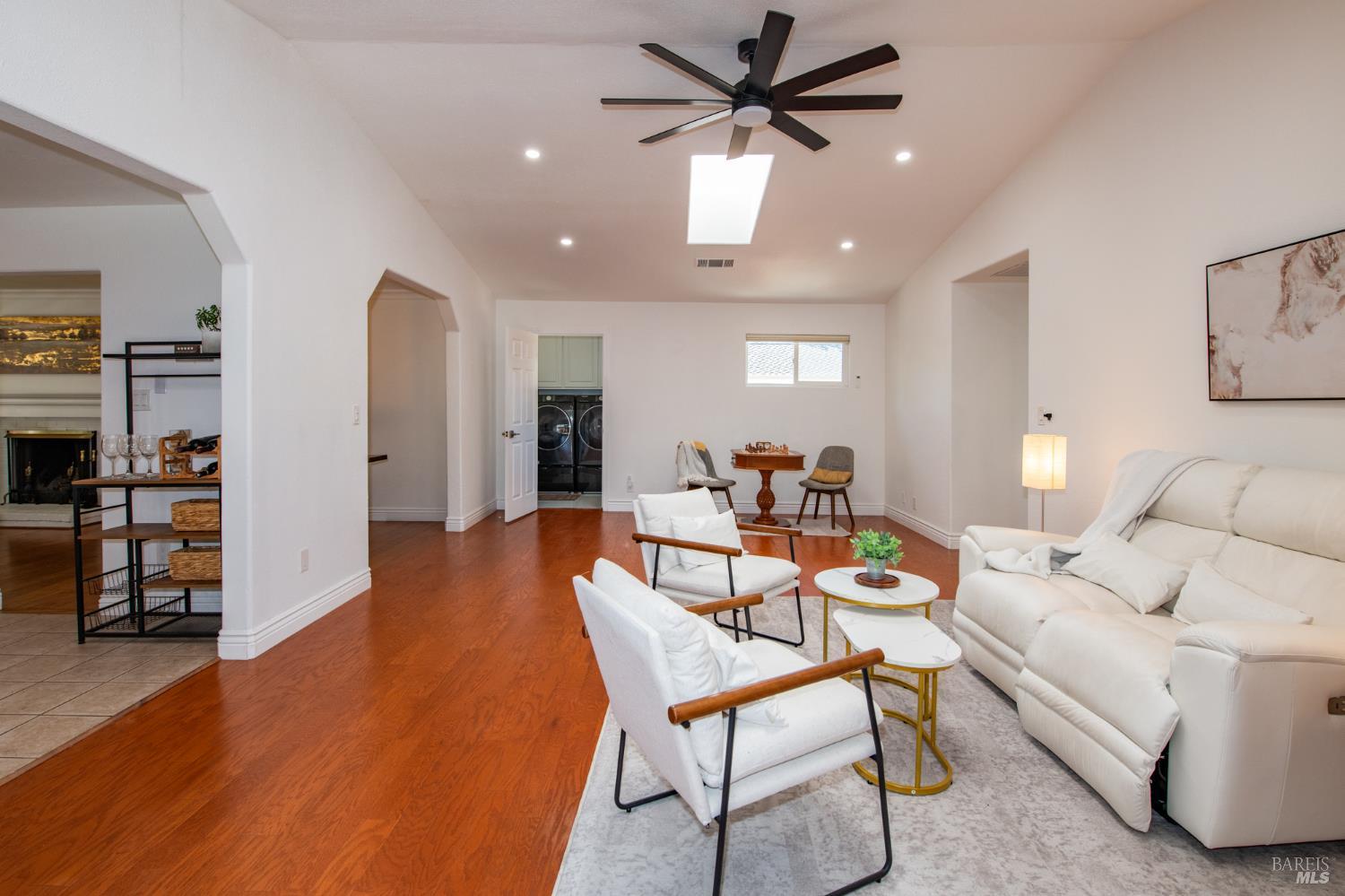 Detail Gallery Image 14 of 40 For 1651 Green Valley Rd, Danville,  CA 94526 - 4 Beds | 2 Baths