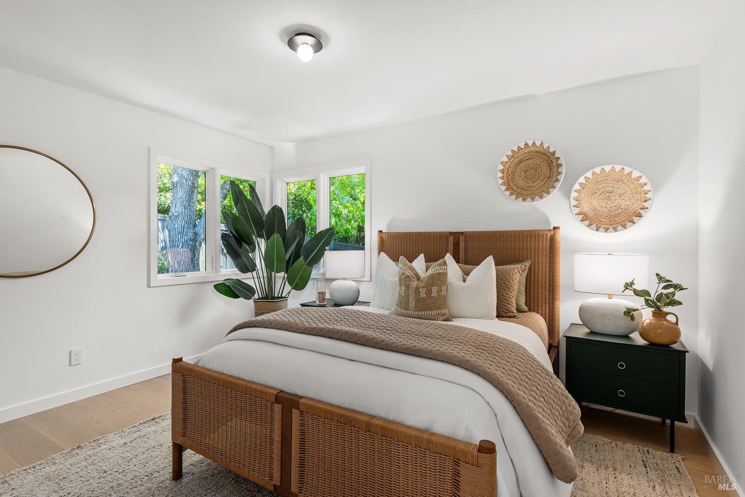 Detail Gallery Image 37 of 75 For 402 Alexander Ave, Larkspur,  CA 94939 - 4 Beds | 2/1 Baths