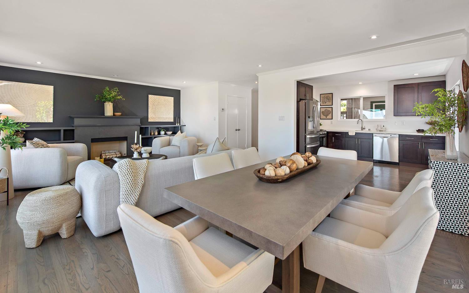 Detail Gallery Image 16 of 46 For 13 Ash Ave, Corte Madera,  CA 94925 - 3 Beds | 2 Baths