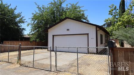 Detail Gallery Image 2 of 23 For 3771 Manchester Ave, Clearlake,  CA 95422 - 2 Beds | 2 Baths