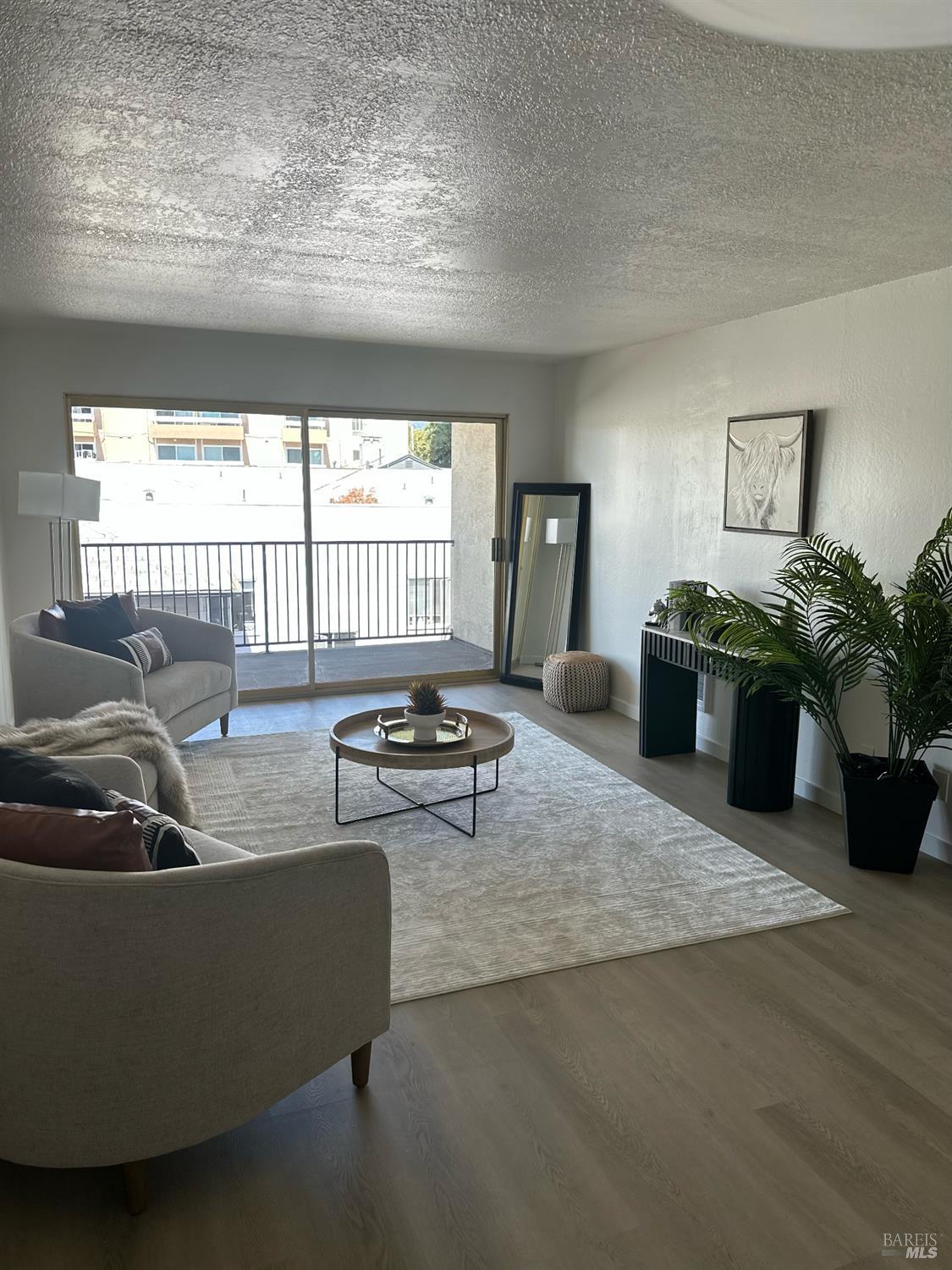 Detail Gallery Image 2 of 20 For 85 Vernon St #315,  Oakland,  CA 94610 - 1 Beds | 1 Baths
